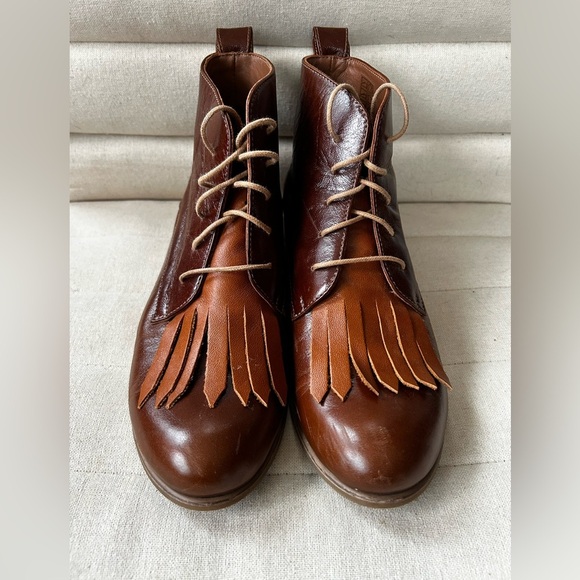 Julia Bo Burton Derby Boots - Picture 1 of 5